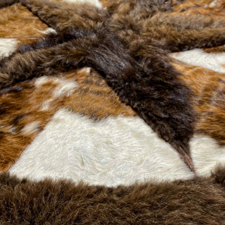 Cowhide/Bison Hair-On Round Rug | Bison Interior Patchwork Design 3.5' Diameter