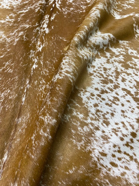 BROWN SALT & PEPPER COWHIDE RUG - 42 Sqft